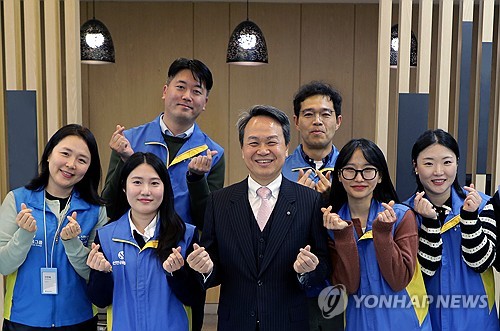 신한금융 임직원들, 지난해 5만2천시간 봉사_윤슬기