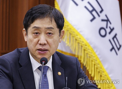 김주현 "기업 밸류업 하반기부터 참여…긴 호흡으로 추진"_정지서