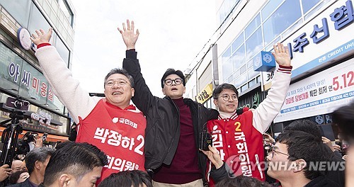 원주 중앙시장 방문한 한동훈