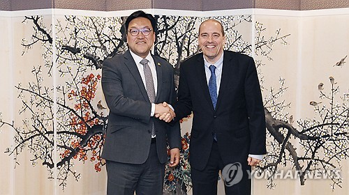 피치 "韓 기업 밸류업, 코리아 디스카운트 해소에 도움될 것"_최욱