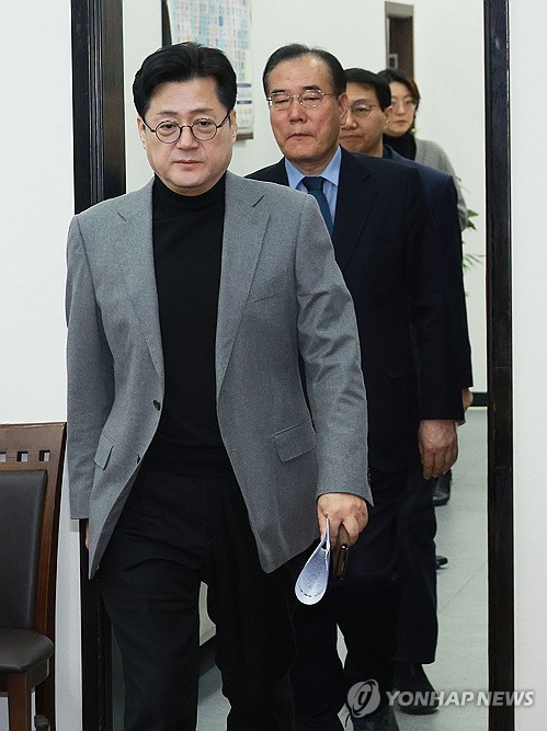 野 "밸류업 아닌 밸류 다운 프로그램…알맹이 다 빠진 정책"_한종화