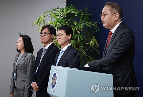 대통령실 "내년 R&D예산, AI반도체·첨단바이오 중심 대폭 증액"_신윤우