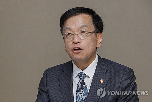 '올릴 땐 빠르게·내릴 땐 느그적'…고물가 유발 기업에 뿔난 정부_최욱