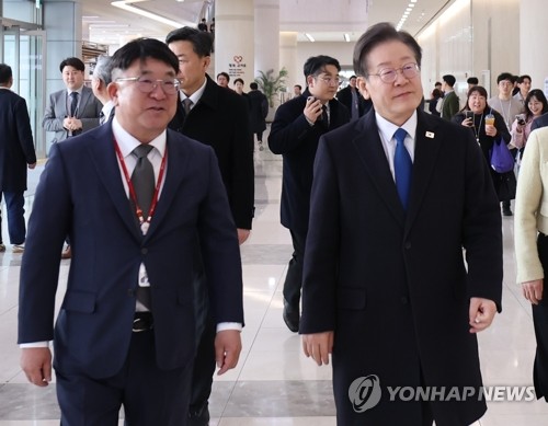 '정부 보조금' 반도체특별법 카드 꺼내든 與…野 호응할까_한종화
