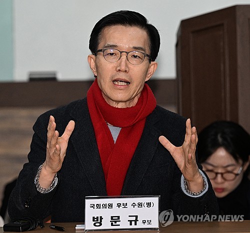 [총선 뛰는 경제통-12] '전천후 관료' 방문규 "수원 원도심 부활 선봉"_최욱