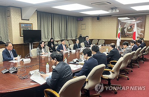 한일 차관급 재무대화…'금융시장 긴밀 협력'_최진우