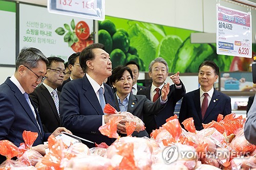 [물가 특단조치] 다급한 정부·느긋한 한은…부작용 없나_오진우