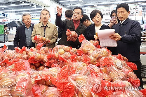 최상목 "농산물 등 공급측 충격 사라지면 하반기 물가 2% 초중반"_최욱