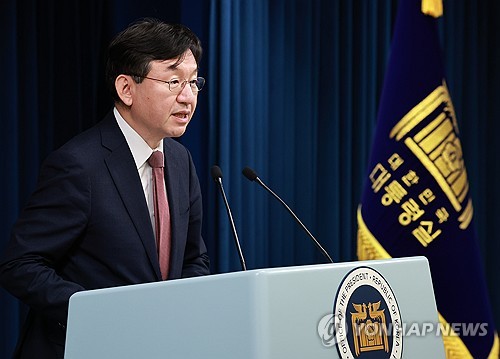 대통령실 "의료에 국가재정 집중투자…지역의료발전기금 신설"_신윤우