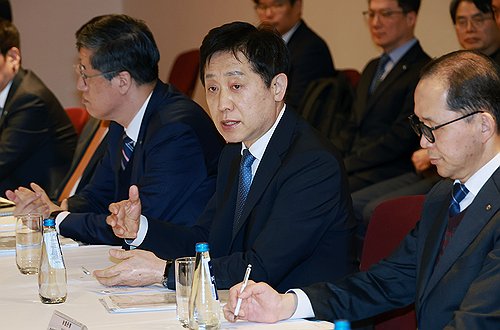 김주현, 폴란드 찾아 'K-금융' 세일즈…"韓은행 진출 협력"_정원