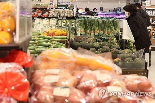 길어지는 '내수 침체' 터널…3월에도 소비 반등신호 미약_최욱