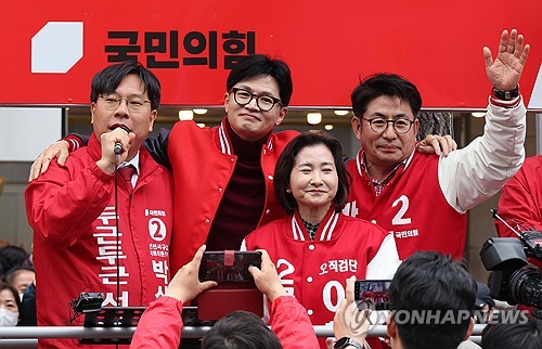 與 "5세부터 무상보육, 내년부터 시행"…총선 공약_한종화