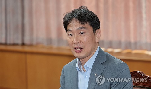 이복현 "채산성 안맞는 브릿지론 주인 바뀌는 게 적절"_윤슬기