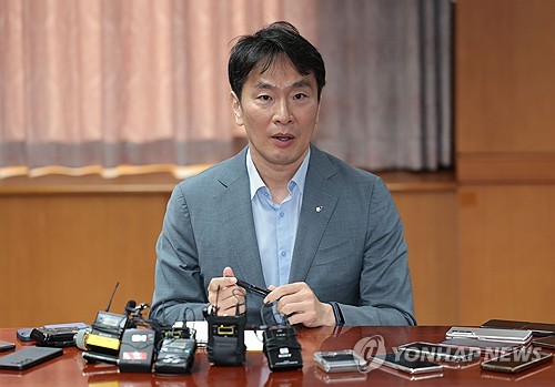 이복현 "ELS 판매 직원까지 책임 묻는 것 바람직한지 의문"_윤슬기