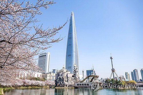계열사에 자사주 넘긴 롯데지주, 총수 지배력 강화는 덤_김학성