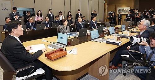 금통위 '비둘기' 입김 강해졌지만…GDP에 '되돌림' 가능성_오진우