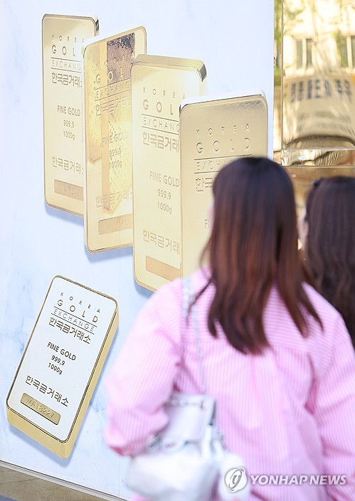 [뉴욕 금가격] 이틀째 급락…조정 이어져_임하람