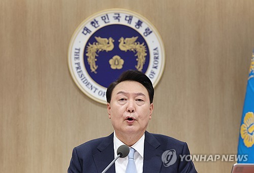 尹 "국정 방향 옳아도 국민이 변화 못 느끼면 역할 못한 것"(종합)_신윤우