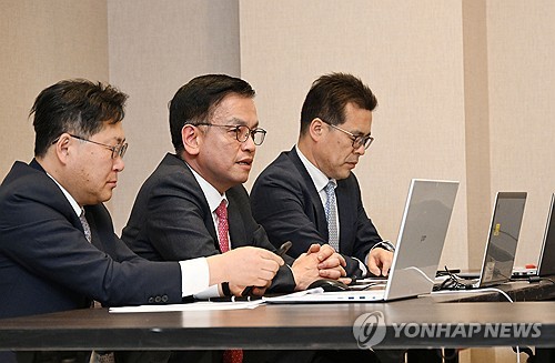 최상목, 중동사태에 "필요시 94조 시장안정프로그램 즉각 대응"_최욱