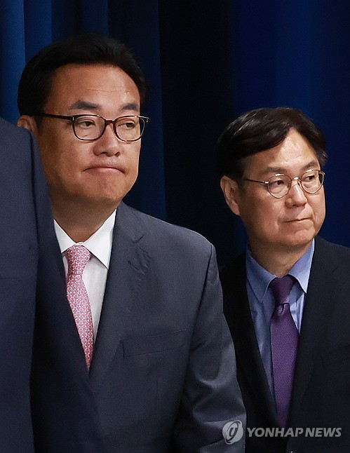 민주 "정진석 비서실장 임명, 국민 눈높이 안맞아…매우 실망"_한종화