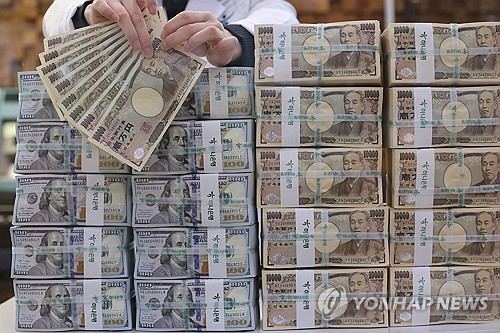 日 재무상 "외환 움직임 주의 깊게 관찰…적절히 대응"(상보)_이윤구
