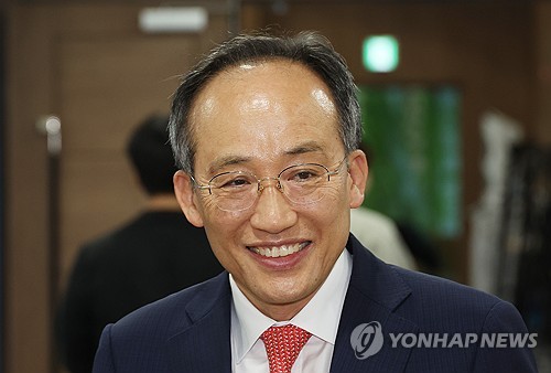 국민의힘 새 원내대표에 3선 추경호…"유능한 정책정당 돼야"_한종화
