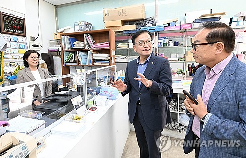 [하반기 경제] 새출발기금 30조→40조+α…소상공인 스케일업 추진_박준형