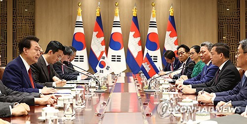 (서울=연합뉴스) 홍해인 기자 = 윤석열 대통령이 16일 서울 용산 대통령실 청사에서 열린 한·캄보디아 정상회담에서 발언하고 있다. 2024.5.16 [대통령실통신사진기자단] hihong@yna.co.kr