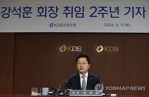 [산업은행 실적점검①] 수익성 나빠져…"NIM 하락·한화오션 기저효과"_김용갑