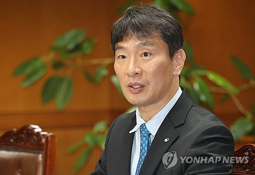 이복현 "금융사고, 내부통제 기능 마비서 기인"_윤슬기