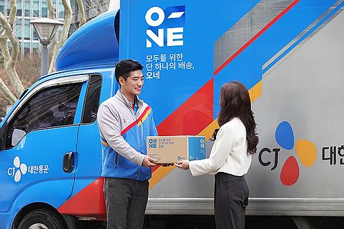 CJ-신세계 물류동맹 강화한다…대한통운·G마켓, '스타배송' 개시_정필중