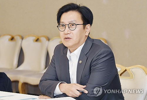 기재차관 "집중호우에 물가 상승폭 확대 가능…물가안정 총력"_박준형