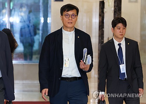 정부, 7월까지 쓴 '한은 마통' 100조 넘어…공자기금에도 손벌려_한종화