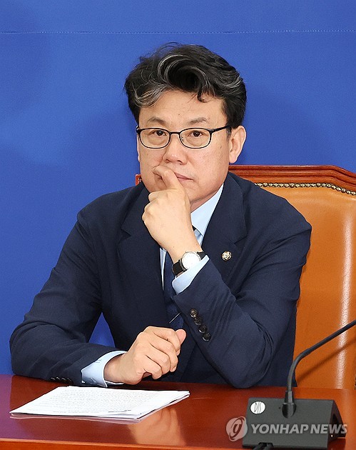 野진성준 "정부, 우체국보험에서 2천500억 차입…국가재정법 위반"_한종화