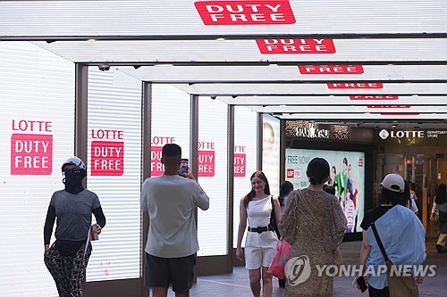 정부, 면세점 특허수수료 '매출 기준' 부과 유지_박준형