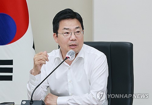 산업차관 "유통업계, 추석 특별할인 적극 참여해달라"_이효지