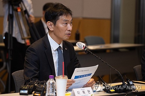이복현 "중소기업 조달 환경 개선할 것…밸류업 참여 기대"_정필중