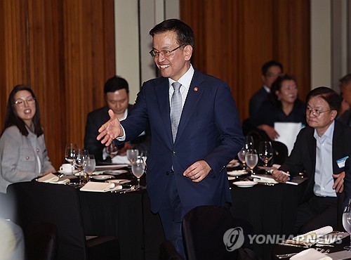 뉴욕 한인금융인 만난 최상목 "투자 노하우 아낌없이 전수해달라"_박준형
