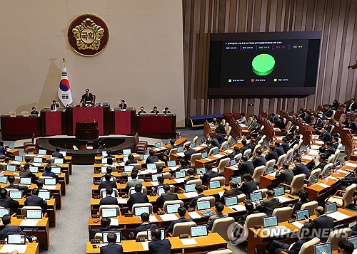 배우자 출산휴가 20일로 확대 법안 국회 통과_한종화