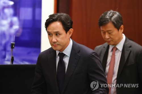 기자회견 나선 최윤범 고려아연 회장