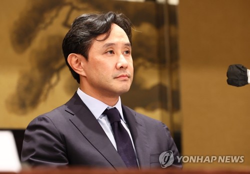 고려아연 판돈 키웠지만…승리 확신 어려운 최윤범_김학성