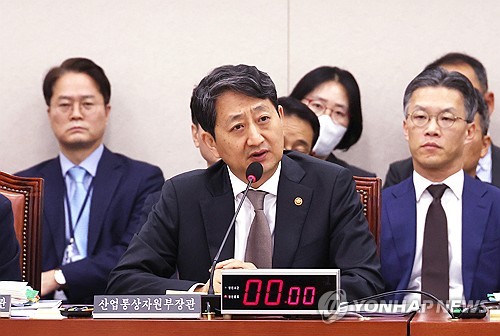 산업장관 "전기료 정상화 지속 추진…연내 추가 인상 어려워"_이효지
