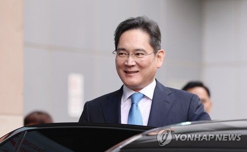 이재용, 팀 쿡 등 글로벌 CEO 만난다…中발전포럼 참석_김학성