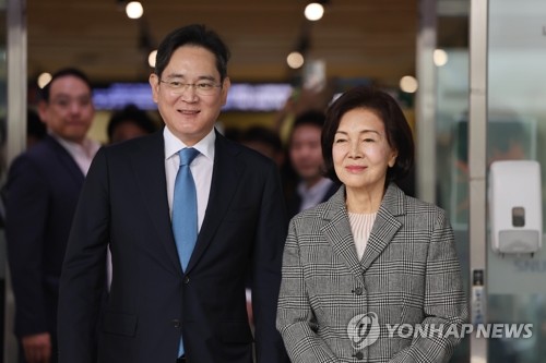 삼성家 세 모녀, 삼성전자 주식담보 대출 1.4조 상환_유수진