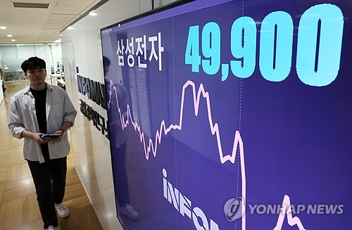 삼성전자 주가하락 여파 오너가로 확산…홍라희, 추가 담보 제공_유수진