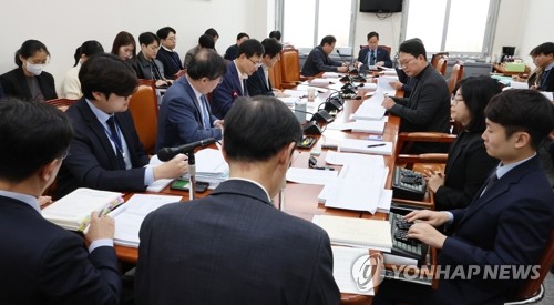 가상자산 과세 이슈에 기재위 파행…오늘 전체회의도 무산_한종화