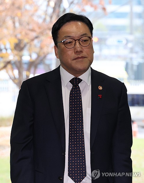 김병환 "빠른 PF 정상화로 주택공급 체감도 높일 것"_정원