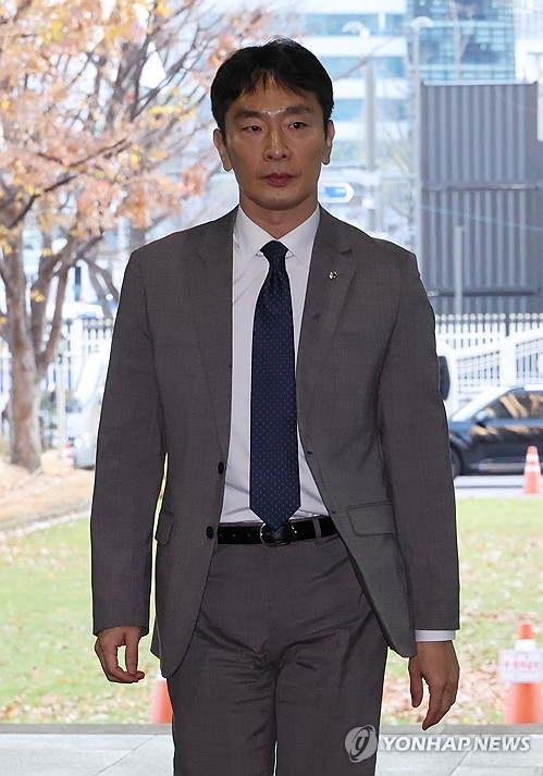 이복현, 해외사무소장에 "현지 투자자와 적극 소통해 달라"_윤슬기
