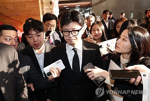 한동훈 "尹담화 내란죄 자백 취지…尹제명·출당 긴급 윤리위 소집 지시"_한종화