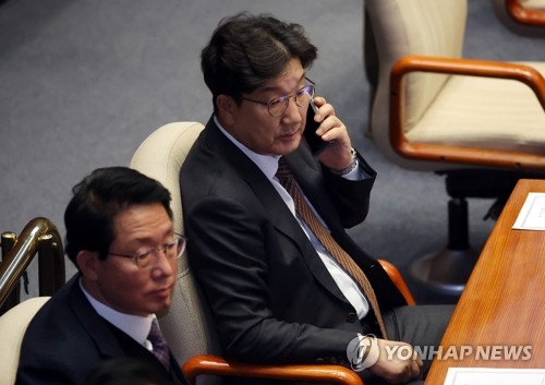 권성동, 野 제안 국정안정협의체 거부…"당정협의로 책임정치할 것"_한종화